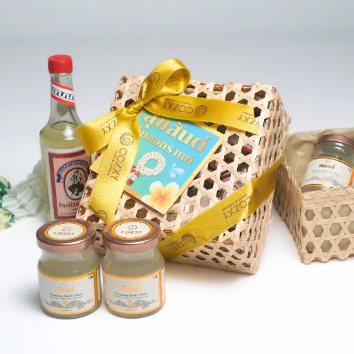 Songkran Petite Bird's Nest Set เซ็ตตะกร้าสงกรานต์เพื่อสุขภาพ รังนกพรีเมียม 4ขวด และน้ำอบ - COZXY Product Image